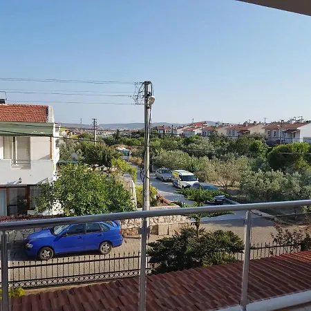 Central Duplex With Garden In شقة