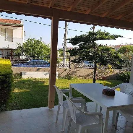 شقة Central Duplex With Garden In Çeşme