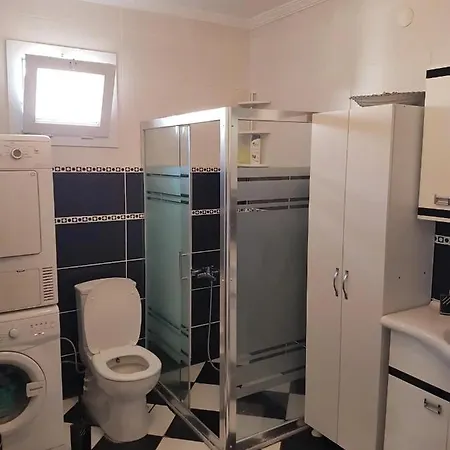 Central Duplex With Garden In 아파트